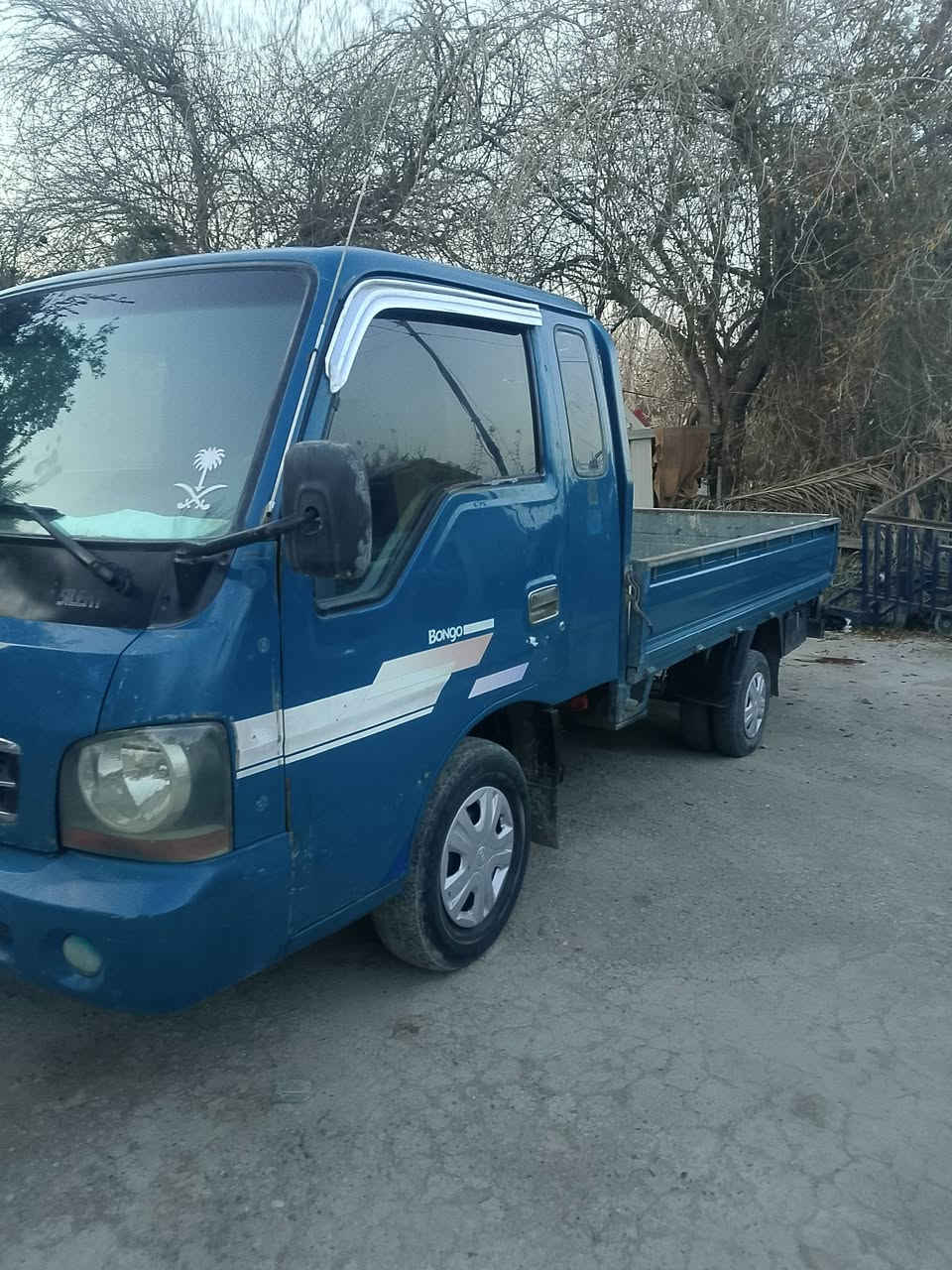 سلام عليكم للبيع كيه ام عيون موديل 2003رقم صلاح انكليزي سنويه ل30محرك كير اكس شاصي  مكفول سيار مكفوله بلاديه***********عنوان بغداد الطارميه
