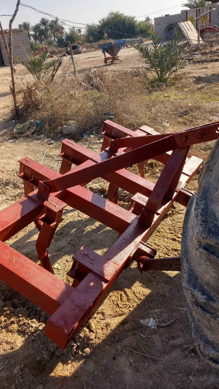 تايرات ١٨ عله ٣٠  وخرماشه حدادي ثلاثيه  ***********
