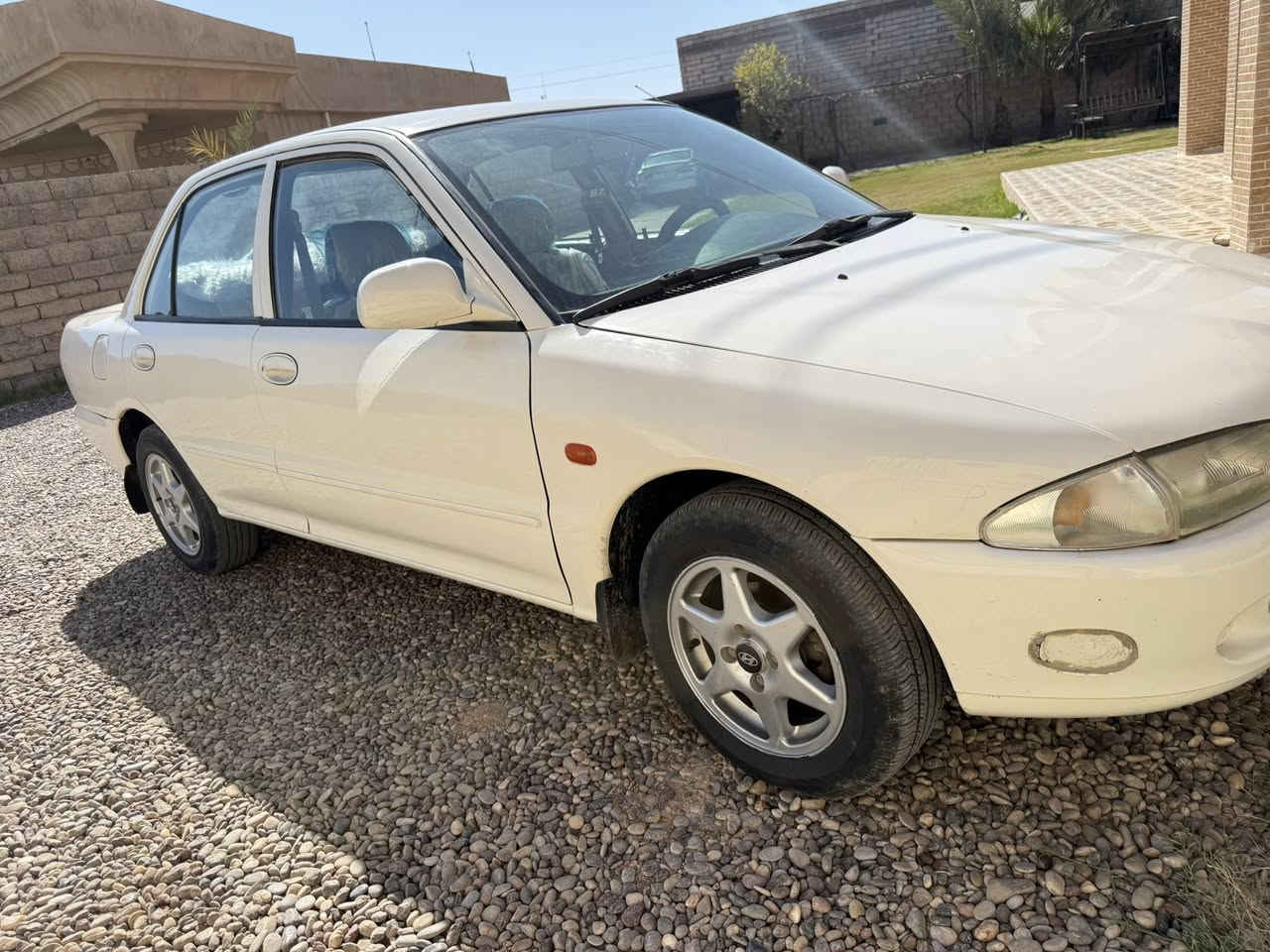 بروتون موديل ٢٠٠٤ اوتوماتيك
بدون صبغ بدون ضرر 
رقم صلاح الدين الماني 
سياره جديده وجاهزه 
***********
***********
