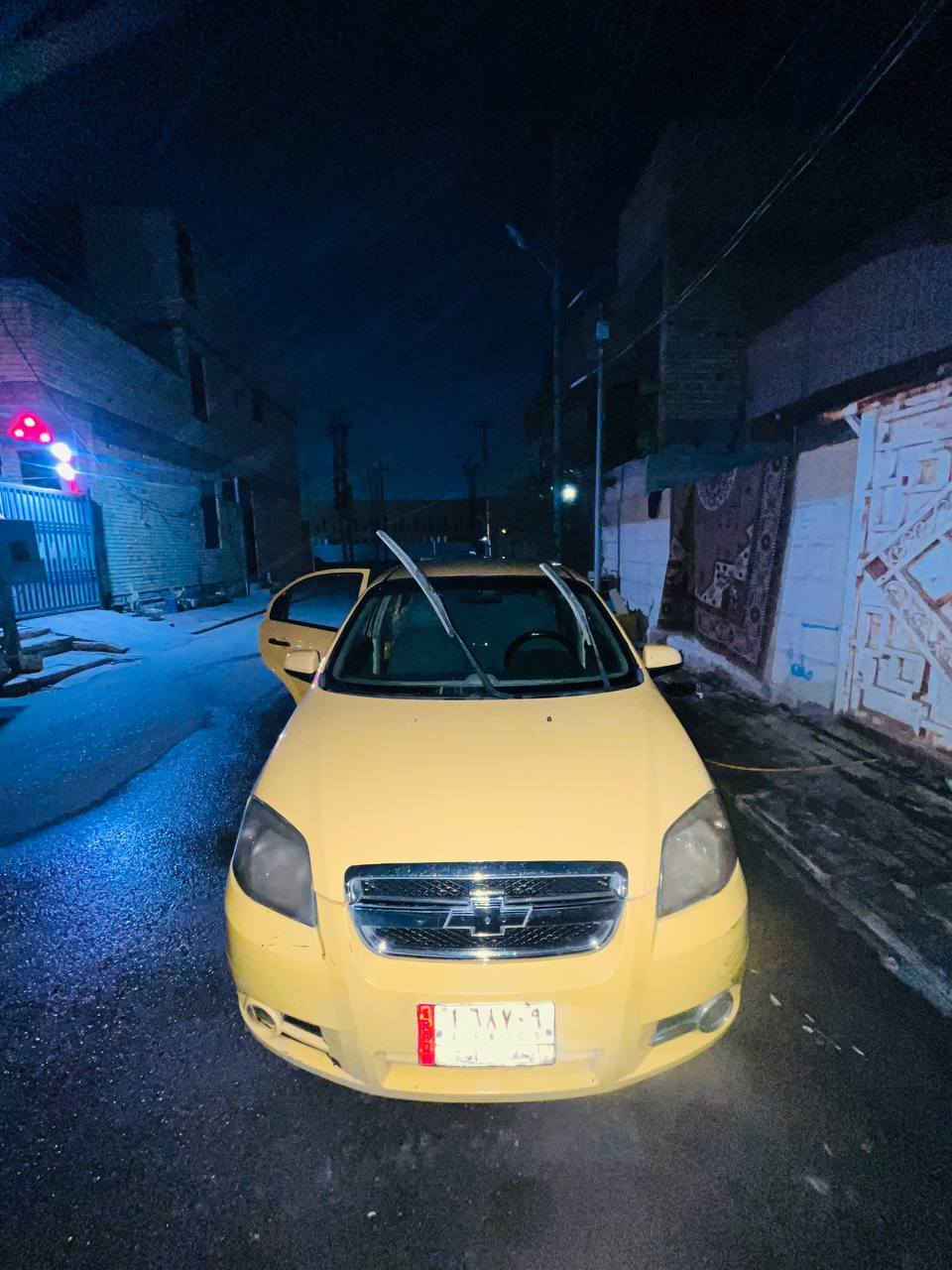 السلام عليكم
افيو لبيع موديل 2011 
لون اصفر تكسي بغداد 
بدون صبغ فقط تبديل باب وبنيد تخم تاير جديد
دواخل نضيف كشر نضافه 80 بل مئة كير اوتوماتيك 
سعر 55$ بيها مجال *********** 
كربلاء حي الحر
