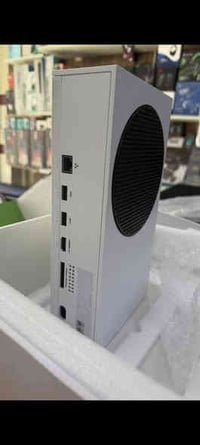 لبيع بلي حدیث  سيرسس اس 2يدتين وحده اصليه وثانيه من شركة كيم سيرس اصلي...