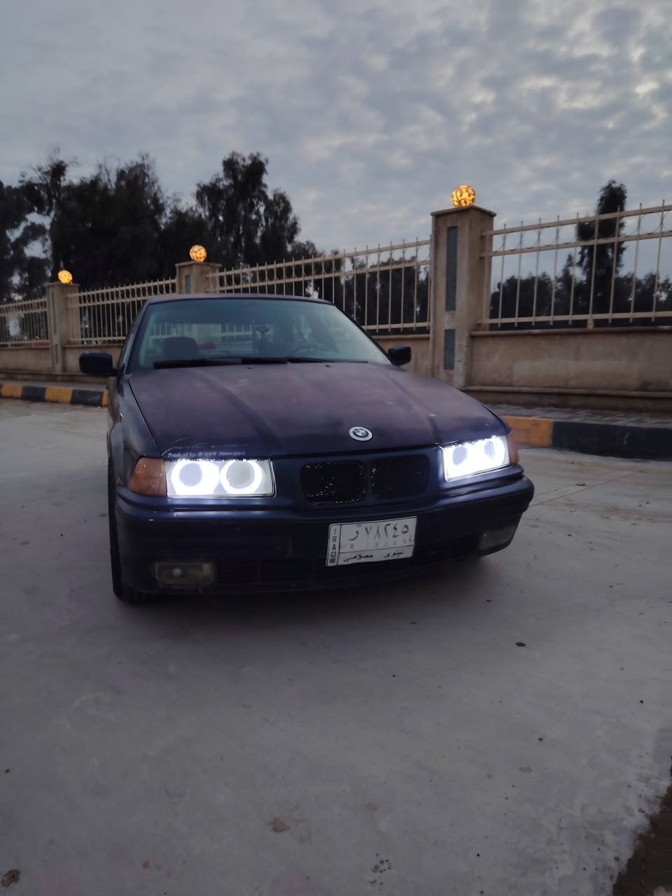 Bmw E36 318
للبيع محرك وكير شرط صبغ عام محرك 4 18 طخم تاير كدام وره جديد دبلات كدام وره جديد وياله خليه سنويتها تنتهي 2027 رقم نينوى الماني شرط الوكاله والتحويل طخه بالجاملغ اليمين  داخلها نضيف كابون بانزين الكتروني سكف داخل جديد صارله سبوع سعرها 30 ورقه وبيها مجال. 
لتواصل *********** وبي واتساب ايضاً
