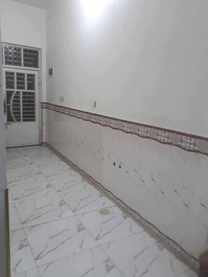 دار للبيع المساحه 100 متر طابو زراعي سند 25 مرقم بلبديه بناء طابوك صب كونكريت غرفه جوه وصاله فوك وصاله جوه مطبخ صحيات استقبال تشاريف كامله وغرفه فوك صاعده نص يم مطبعة الوسام السعر 48 وبي مجال ***********
