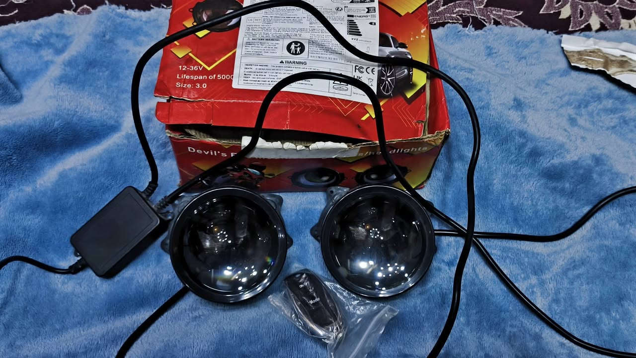 بروجكتر عيون قياسهن جوكر يرهمن على البلاجكتورات الي بلدعاميه او داخل الماصده بيهن ريموت تحكم عن بعد مشدودات ومفتوحات شرط الشغل شوفت عينك 
انطيني سعر وبلعافيه يوجد توصيل


**إذا كنت صاحب هذا الإعلان وتريد حذفه لأي سبب، رجاءا أرسل رسالة إلى الدعم الفني**
