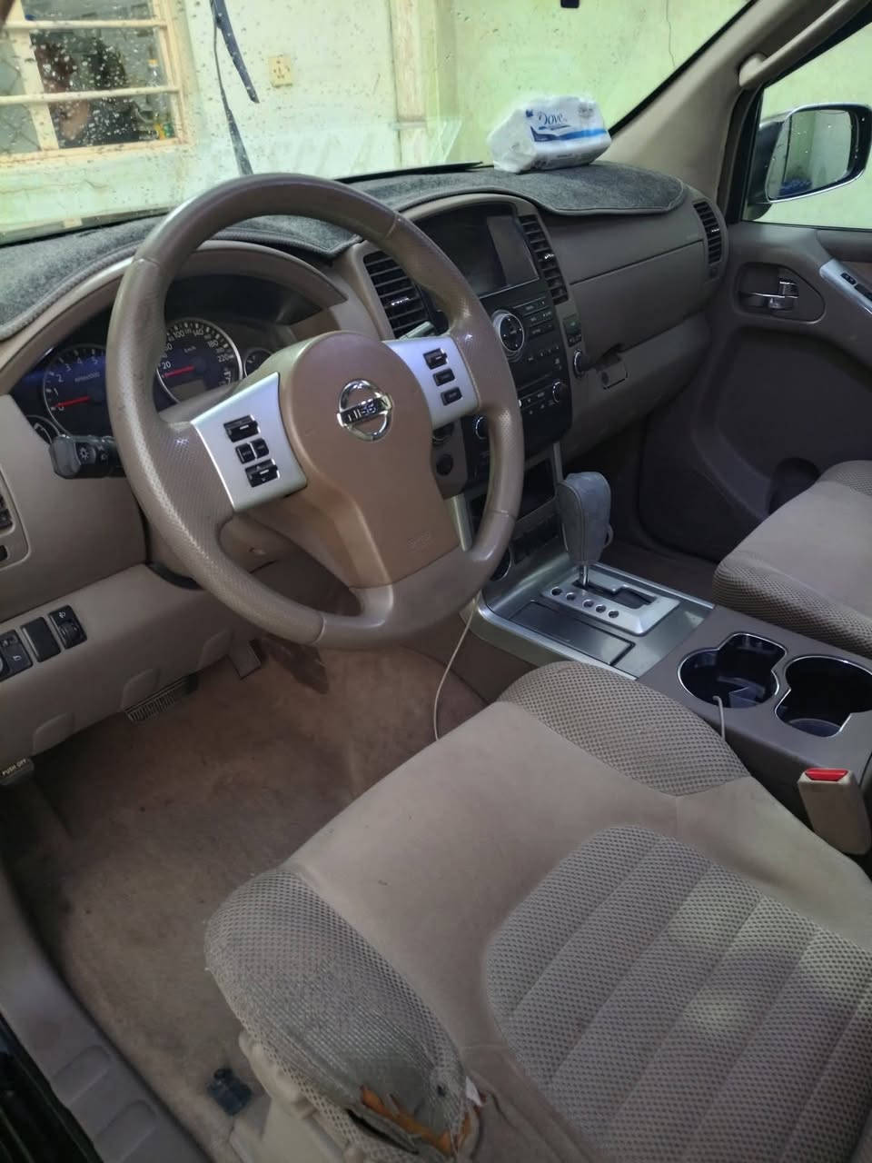 نيسان بافندر 2011  بس ضربه بالجاملغ وضربه بخشم البنيد  محرك  جديد
محرك 6 سلندر 4000

7 راكب 

دشبول ارمادا 

هزه جديده قبل اسبوع 

رقم دولي جديد 

السعر 98 بيها مجال 

مامتواجد بالفيس اتصل على 

رقم الهاتف ‏‪***********‬‏
