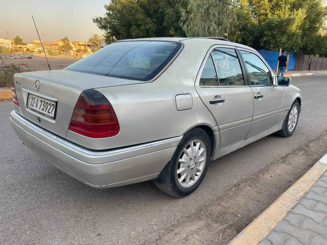 مارسدس c200 للبيع رقم اربيل موديل 95
سياره محور 2500 السنويه لحد 2030
 والهزه جديده ..بأسمي شرط التحويل مباشر 
السعر 45 وبيها مجال بسيط 
مكانها بعقوبه غير متواجد ع الفيس اي استفسار اتصل ع الرقم ***********
