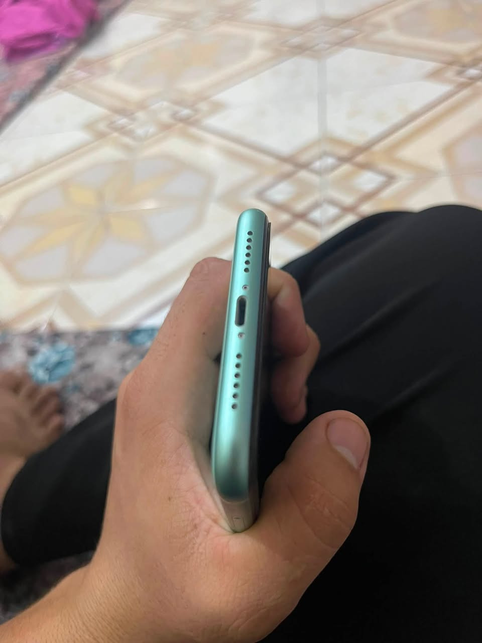 سلام عليكم آيفون ١١عادي بلادي وتر ماستر شرق اوسط ذاكره ١٢٨بطاريه ٨٩معلايه حاسبه شرط الفحص مكاني بغداد حي الجهاد سعر٢٧٠وبي مجال  مكلف بل نشر استفسار عل رقم ***********
