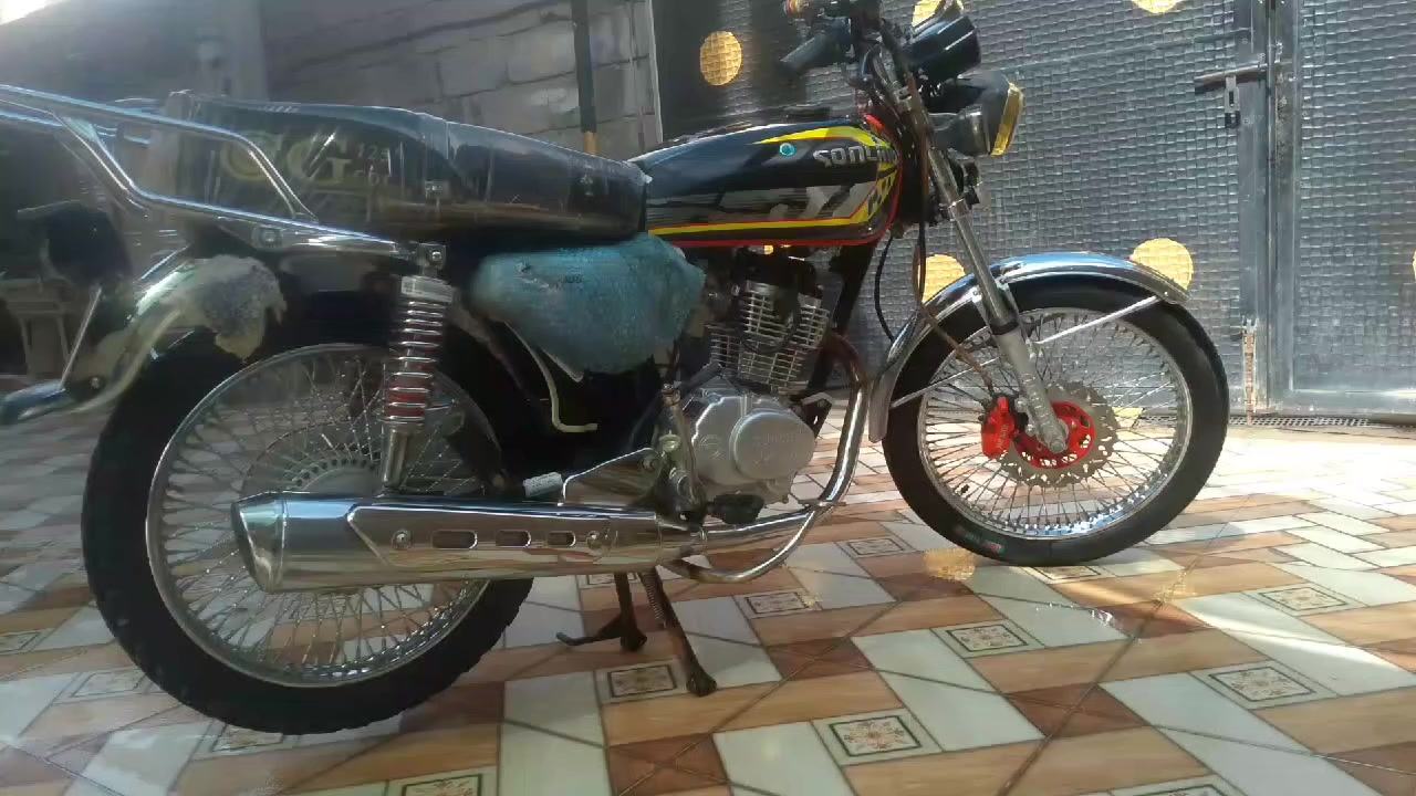 تايكر 24 اوراق كامله نضيف مابيه كلشي سعر 575وبيه مجال *********** مكان ديالى الخالص
