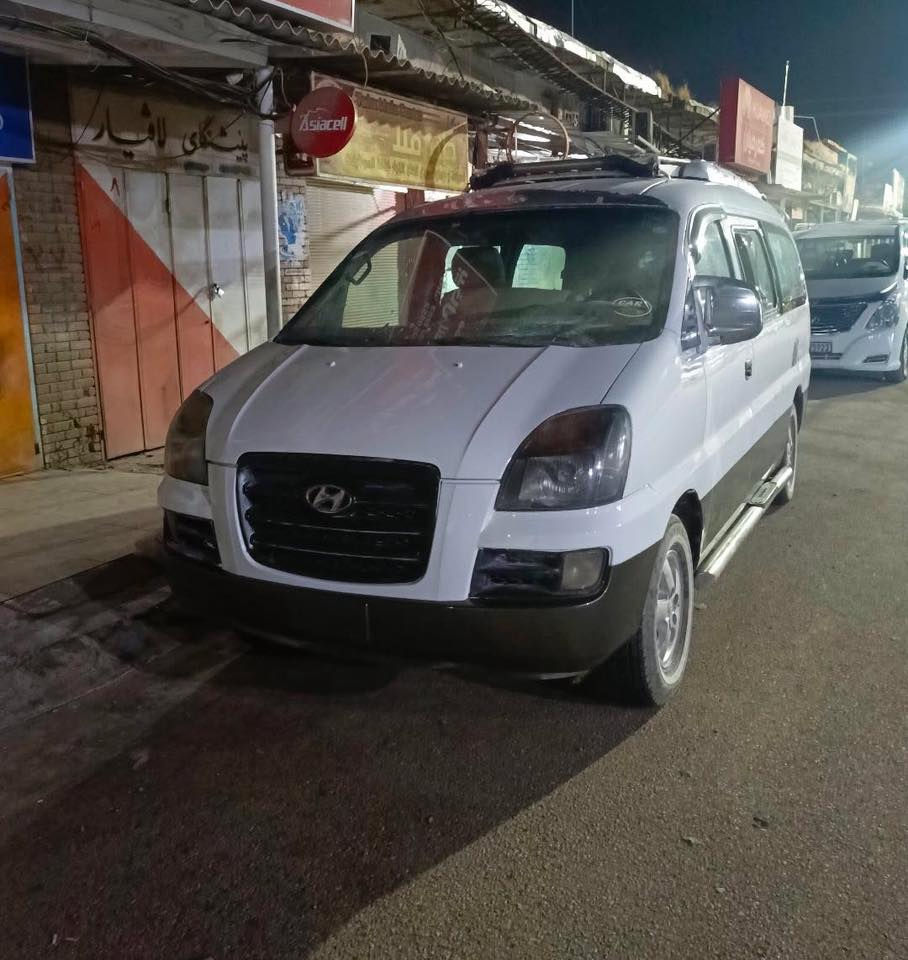 السلام عليكم استاركس 2001محدثه 2007 للبيع رقم سليمانيه دولي باسمي سنويه لل 2030 مكينه بانزين ونجي كير اوتماتيك صدر جديد راديتر جديد راديتر تبريد جديد تدفه تبريد نقص بس غاز سيبايه درع درج سياره كامله مصبوغه جماليه بيها معجون 11راكب السعر 55 وببها مجال للطيبين العنوان  ديالى – خانقين 
رقم الهاتف /***********
