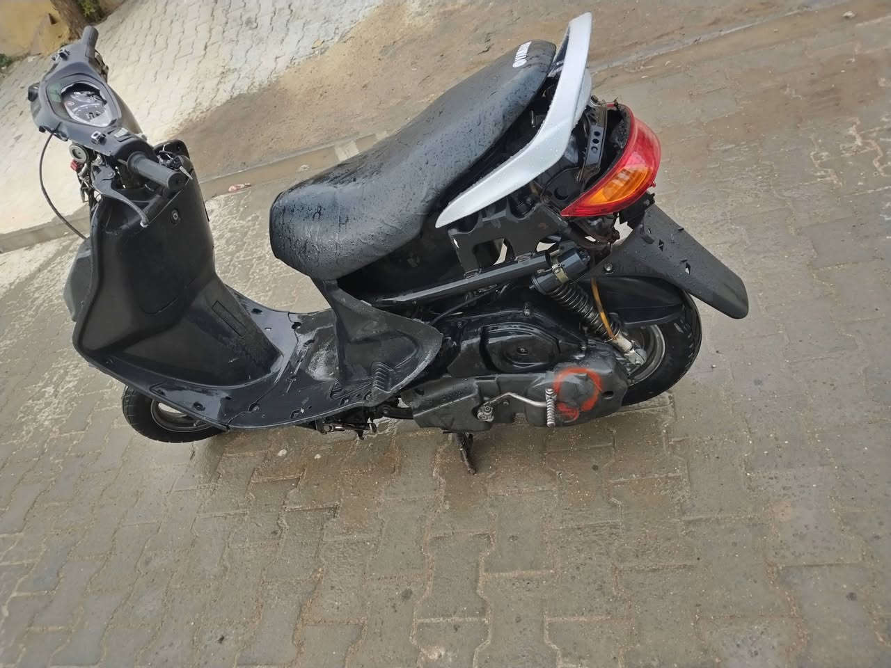 فراشه فحل لبيع عيزه بس عداد شغله سلف هندر مكينه ناعمه  مكان نجف جمعيه سعره 300 وبيه مجال قليل ***********
