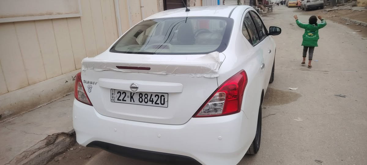 للبيع موديل ٢٤ كفاله عامه بيها سونار ماشيه ٤٧ السعر ١٢٥ وبيها مجال مكان سياره ديوانيه
***********
