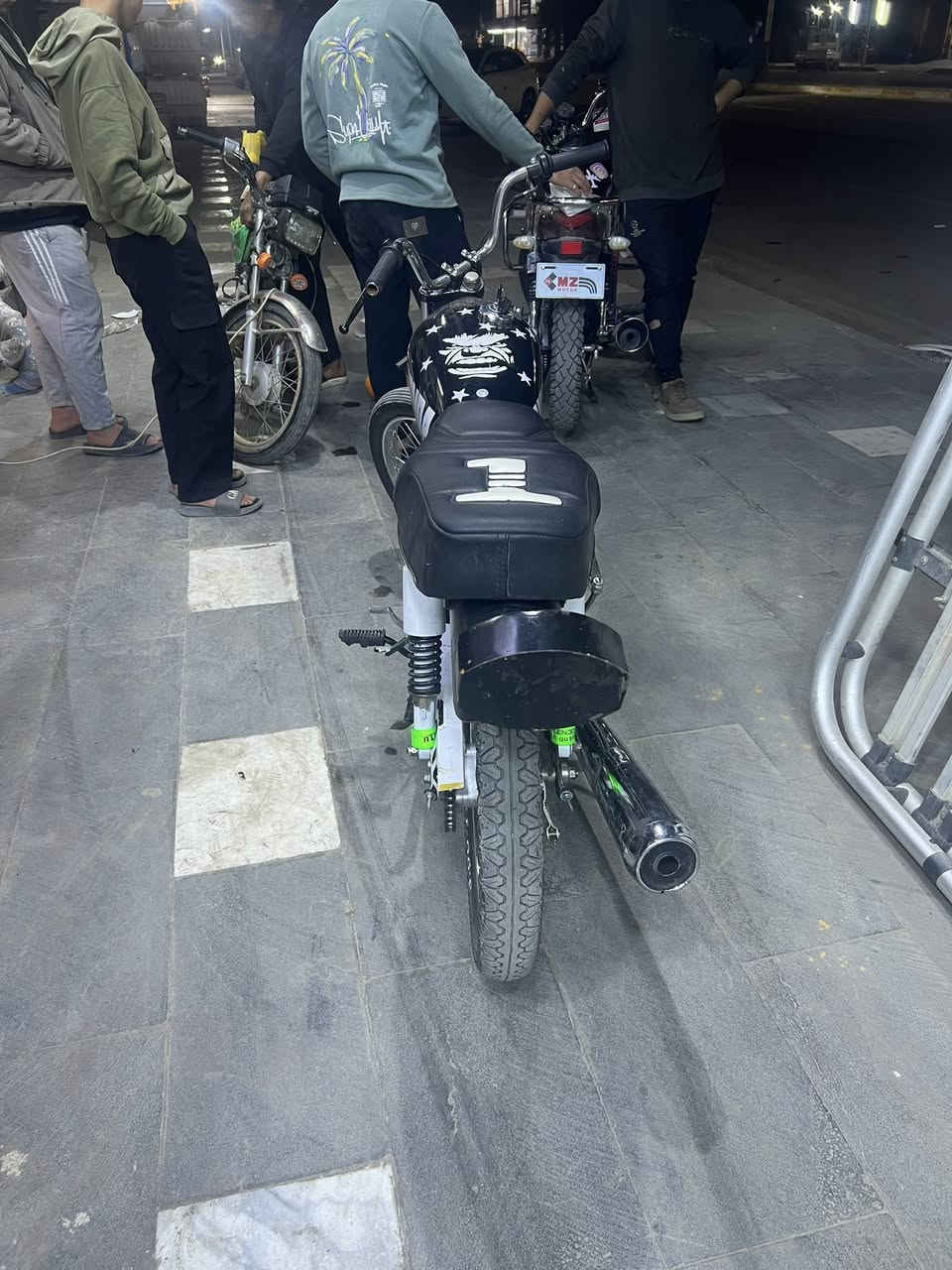 للبيع
نامة شلامجة
حربية
نضافة فول 
تعمير جديد
دراجة مصروف عليهة 
خير من الله 
***********
لسعر٤٥٠وبيهة مجال قليل 
او مراوس حسب لقناعة
