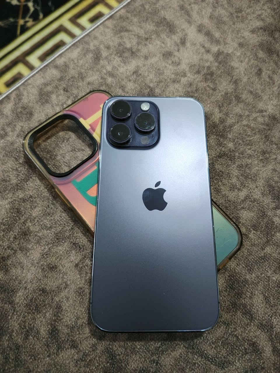 سلام عليكم اخوان العزيز ايفون 14 برو ماكس  اي عيب ما بي كدام عينك   ما مفتوح تعال افحصه كدام عينك بطاريه 95 🔋 داكره 256   سعره 900 بي مجال   مكاني كركوك  حزيران رقم*********** تحياتي لل جميع
