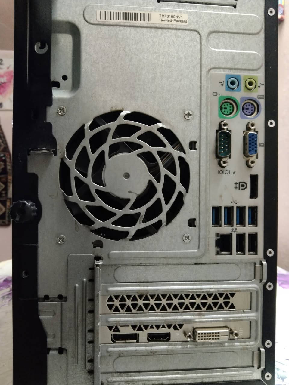 السلام عليكم
حاسبة دسكتوب سستم انتل كور 5 جيل الثالث مستعملة نظيفة للبيع من شركة HP 6300
......
السعر 170 ألف دينار 
عنوان بغداد زيونة 
***********
البيع بضمان الفحص 
لا يتوفر توصيل 
......
ملاحظة 
كيس فقط بدون أي ملحقات 
.......
المواصفات 
معالج انتل كور 5 جيل الثالث رقم المعالج 3470
كارد شاشة 4 كيكا جديد AMD RX 550 GDDR5 
هارد.128 كيكا للنظام والبرامج جديد SSD 
هارد 500 كيكا للالعاب HDD 
رام 16 كيكا جديد 8+8 تردد 1600 DDR3 
مذربورد جيل الثاني والثالث HP H61 DDR3 
مشغل اقراص ديفيدي DVD 
.......
الحاسبة تعمل على نظام وندوس 11 وتحتوي على أكثر من 30 لعبة طور القصة اوفلاين مع لعبة ببجي موبايل اونلاين 
.......
مع جزيل الشكر لإدارة المجموعة
