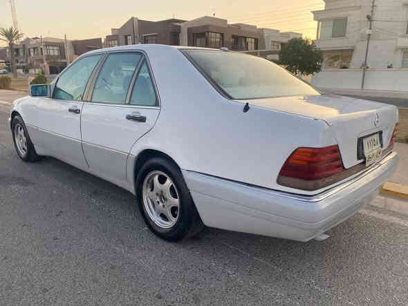 🌹صلو على الحبيب 🌹المصطفى للبيع مراوس مارسيدس W140
للبيع مراوس
مارسيدس بنز اس كلاس شبح موديل 1992حجم S320
رقم اربيل تحويل كير ومحرك ملكه تحوير كلش حلو جاهز
موصفات السياره داخل جلاد غرفه جديده شادها كشنات كهربائية سياره كير محرك اكسل تخم تاير كل جديد حدادي الامامي 80%100 الخلفي جديد شاده سياره وارد المانيه بدون سلايت تبريد قطعتين دبل جام صبغ حمرلغ خلفي بدون دوخل باقي مكفول سياره احل من الصور الشراي *********** بغداد
