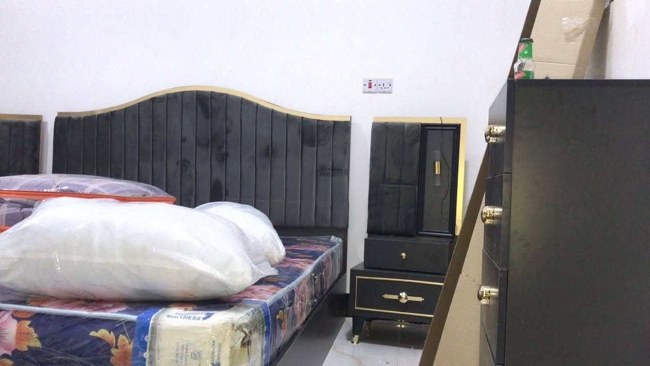 انواع الغرف المستعمله النظيفه العراقي والتركي باسعار مناسبه ليريد اي غرفة سكرين وانطي السعر


**إذا كنت صاحب هذا الإعلان وتريد حذفه لأي سبب، رجاءا أرسل رسالة إلى الدعم الفني**