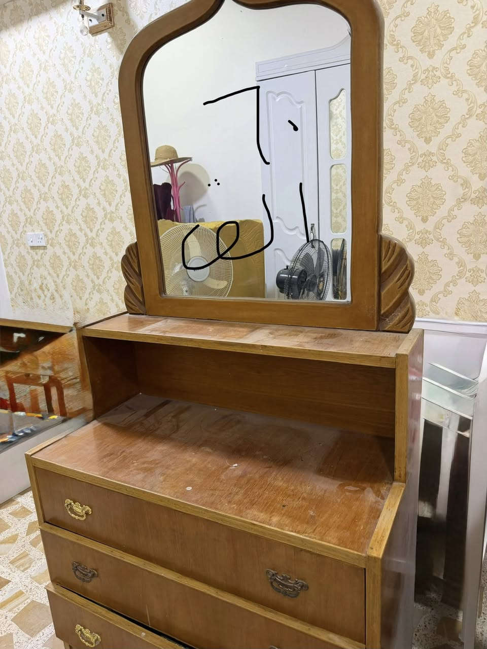 السلام عليكم اغراض للبيع السعر في كل صورة


**إذا كنت صاحب هذا الإعلان وتريد حذفه لأي سبب، رجاءا أرسل رسالة إلى الدعم الفني**
