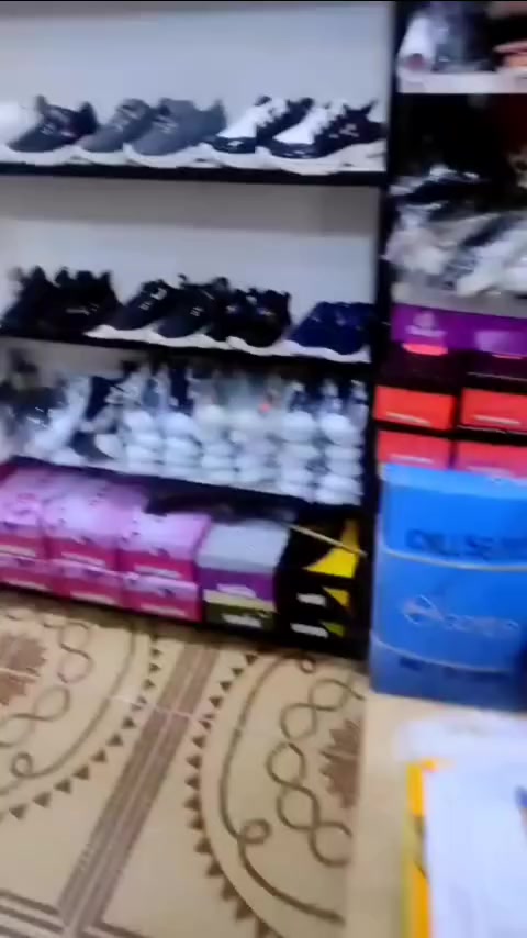 #تنزيلات 
احذيه اطفال ولادي بناتي السسسعر بـــ 3 الاف دينار 😄
رفاعي خلف سوك المسكوف بشارع الطيور خلف مجمع عدنان السعيدي


**إذا كنت صاحب هذا الإعلان وتريد حذفه لأي سبب، رجاءا أرسل رسالة إلى الدعم الفني**