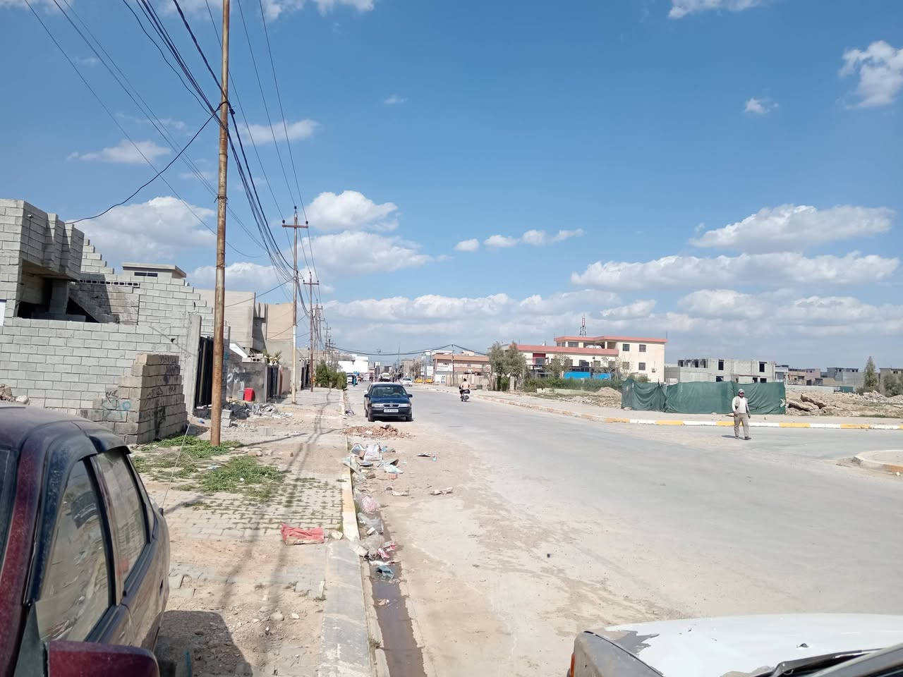 قطعة أرض شبه تجاري طابو للبيع
موقع مميز على شارع عريض 
المساحة / ١٤٠ متر
الواجهة / ٧ أمتار في ٢٠ متر
العنوان / كركوك شركة طارق قطاع ٧٧ مقابل المستوصف
السعر / ٦٦ مليون
للاتصال / ***********
