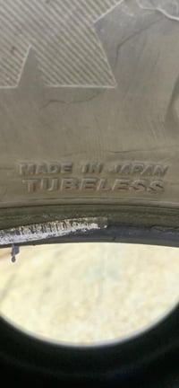 متوفر زوج اطار دوج دورنكو 2021  بلادي اصلي  مستعمل شي قليل  قيم اخذ  0...