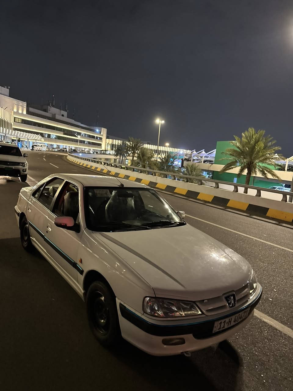 سلام عليكم بيجو بارس موديل2020بسمي للبيع سياره نضيفه حداديه اماميه خلفيه جديده تخم تاير جديد سياره بيها جاملغ خلفي بارد مكاني بغداد الجديده سعر 70
***********
