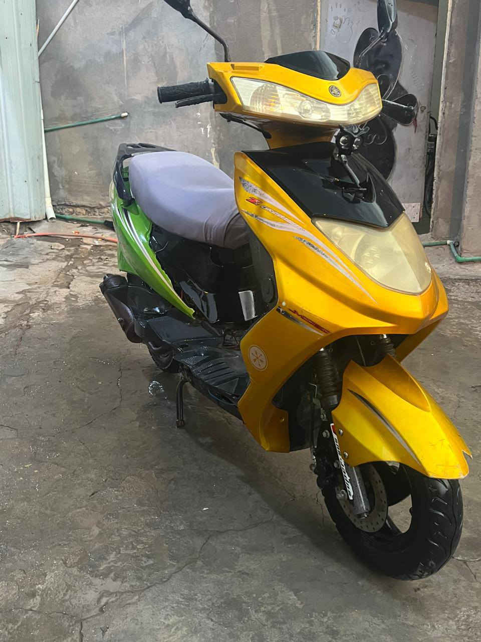 السلام عليكم  دراجه صيني  محرك مفتوح
كومت حديد  السعر ١٥٠ ألف  ***********
