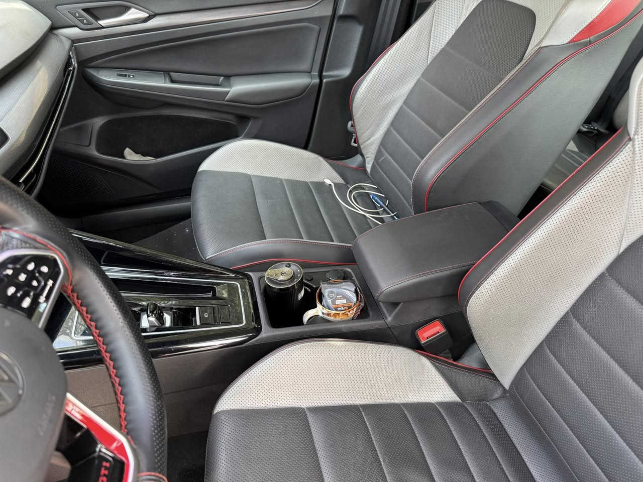 للبيع السعر 22000$


**إذا كنت صاحب هذا الإعلان وتريد حذفه لأي سبب، رجاءا أرسل رسالة إلى الدعم الفني**