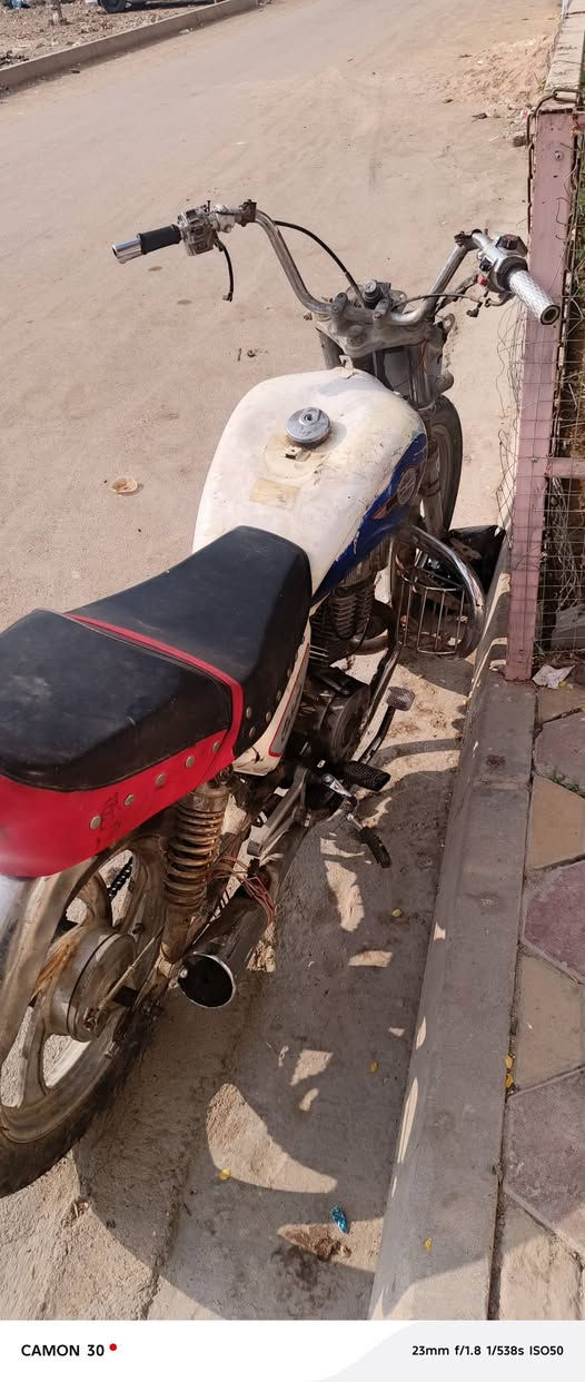 تايموته دراجه مجفته توهه ناعمة بس ترتيب مال شغل دراجه سعر 125 وبيهه مجال الحاب يتصل ***********
