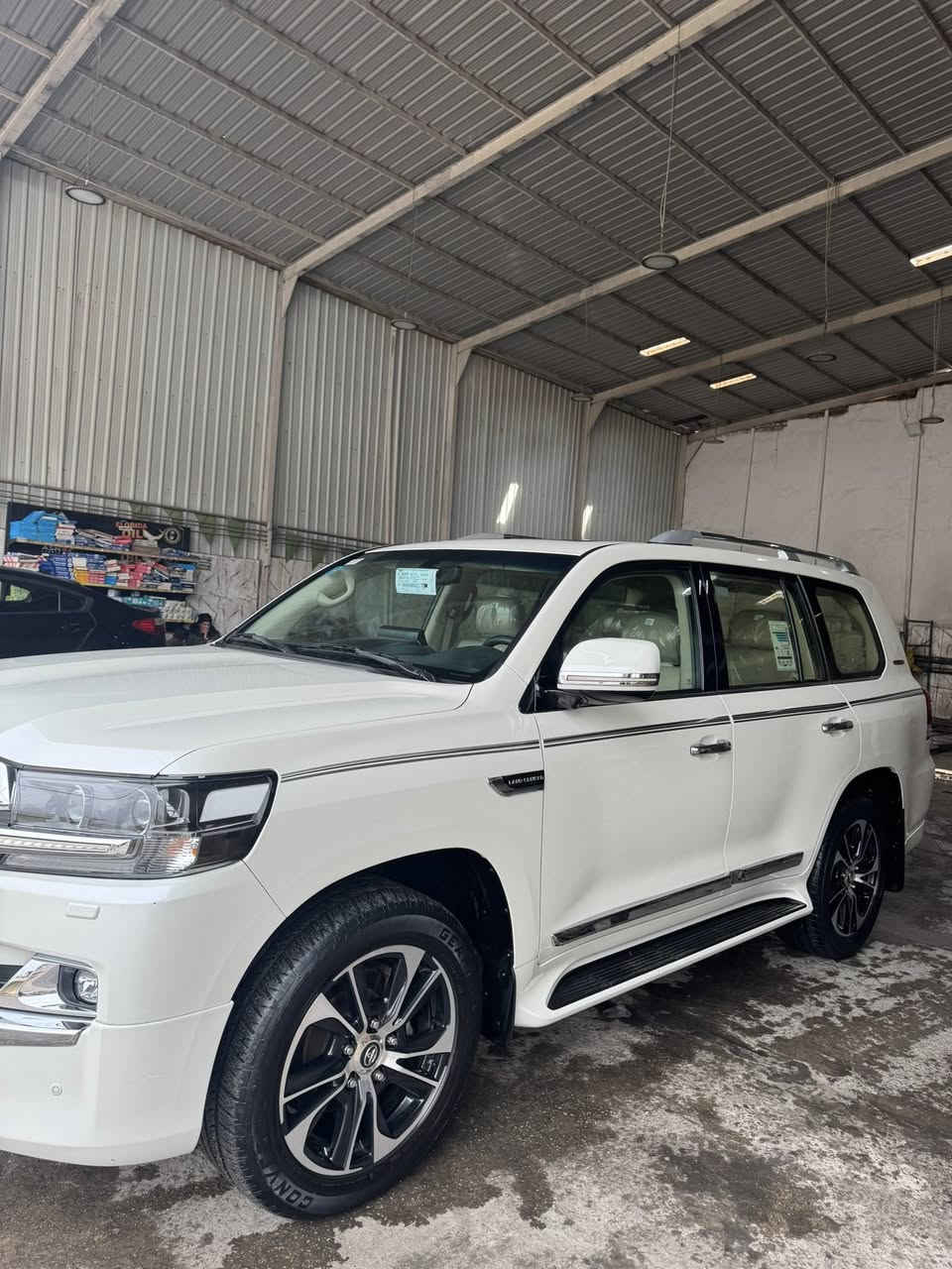 رقمها بغداد  باااسمي  ورقمها  حلو 

ماشيه 57 

مكفوله السياره  كلش جديده 

٦  سلندر  

سعرها   58,300  $

مكانها بغداد 

للاستفسار  ***********
