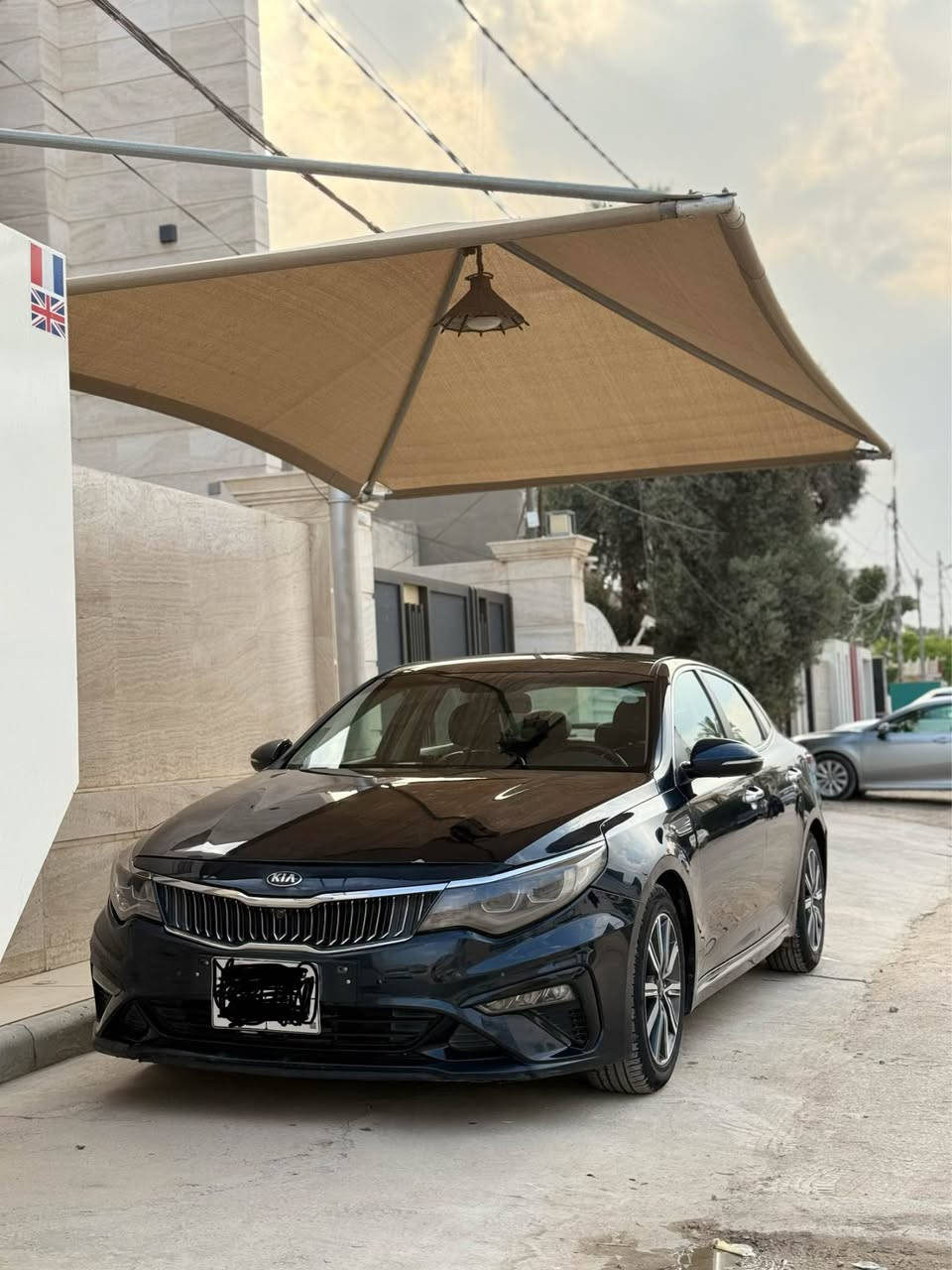 اوبتما 2019 خليجي 
محرك 2000دوش 
فول مواصفات عدا البنراما 
تبريد قطعتين كشنات كهرباء 
شاشه كبيره 5كامرات حساس امامي خلفي 
تبريد قطعتين بيها صبغ قطعتين 
بصمه كشنات تدفئ تبريد ستيرن حراري 
فول 1/1 
السعر 123 بيها مجال 
*********** بغداد, العراق
