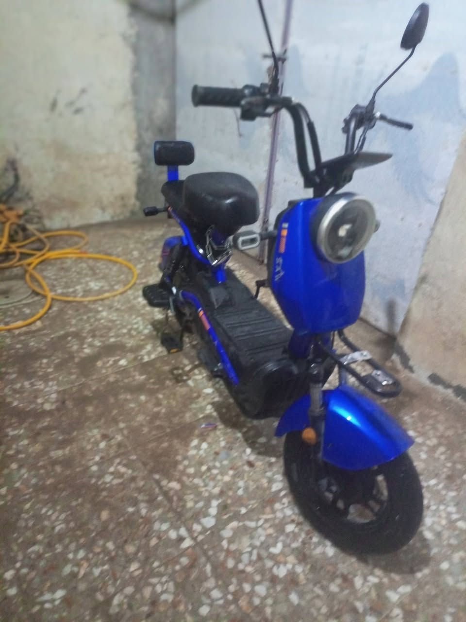 بايسكل شحن (ساونة) بحالة ممتازة للبيع! 🚲🔋
​لكل يدوّر على الراحة والنظافة، متوفر بايسكل شحن من شركة ساونة (Sauna) المعروفة بجودتها، البايسكل نظيف جداً وكل شيء بيه شغال 100%.
​المواصفات:
​البطاريات: يحتوي على 4 بطاريات قوية وعمرها طويل.
​السرعات: 3 سرعات مختلفة لتناسب سياقتك.
​النظافة: بحالة ممتازة وجاهز للاستخدام مباشرة بدون أي نواقص.
​📍 العنوان: كربلاء - حي الإمامين (مقابل حي العباس)
💵 السعر: 350 ألف (وبيه مجال)
​للإستفسار أو الشراء، يرجى مراسلة الصفحة.


**إذا كنت صاحب هذا الإعلان وتريد حذفه لأي سبب، رجاءا أرسل رسالة إلى الدعم الفني**
