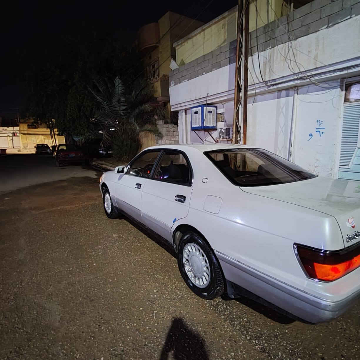 عندي بطه للبيع  للتواصل *********** هاي صور كدام عينكم نضيفه
