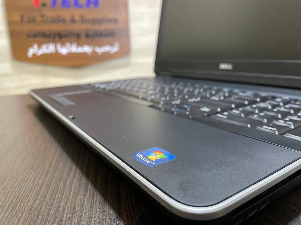 📢 للبيع – DELL Latitude E6540 (وحش شغل)
🔹 المعالج:
✅ Core i7 الجيل الرابع
معالج قوي، يشتغل بسلاسة ويستحمل برامج ثقيلة ودراسة بدون تهنيق.
🔹 الرام:
✅ 8 GB DDR3
تكدر تفتح أكثر من برنامج بنفس الوقت والجهاز يبقى ثابت.
🔹 التخزين:
✅ 120 GB SSD
تشغيل سريع جدًا، ويندوز يفتح بثواني والبرامج بدون تأخير.
🔹 الشاشة:
✅ 15.6 إنش
حجم مريح للعين، ممتاز للدراسة والشغل ومتابعة الأفلام.
🔹 كرت الشاشة:
✅ 2 GB منفصل
مناسب للتصميم الخفيف وتشغيل الألعاب القديمة والفيديوهات بجودة عالية.
🔹 المنافذ:
USB 3.0 – HDMI – VGA
يشبك ويا شاشة خارجية، فلاشات، وكل الإكسسوارات بسهولة.
🔹 الحالة:
💯 نظيف وجاهز للشغل
🔹 مناسب لـ:
📚 طلاب
💼 شغل مكتبي
🎨 تصميم خفيف
💻 استخدام يومي سريع
💰 السعر: (175الف)
📞 للتواصل: (***********)
