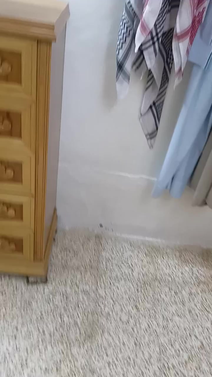 غرفه نوم للبيع مكان موصل صناعه قديمه ***********
