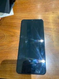 جهاز Realme c 61 للبيع الذاكره 128 نضيف ما مفتوح كلشي بيه نضيف