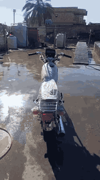 السلام عليكم نامه 2027 لون احمر صارله 5 ايام من الوكيل مكان حله السعر 750
***********
