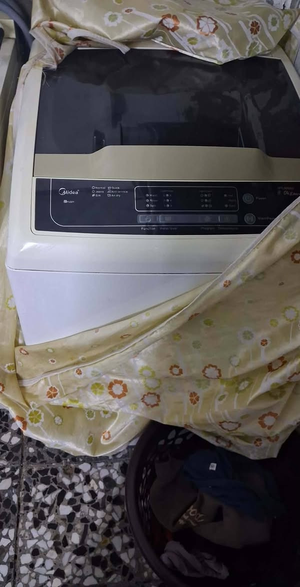 طباخ للبيع السعر ٤٠ هو والصونده والمنظم جديد مستعمل يوم واحد والغسالة اوتوماتيك ٨كيلو للبيع السعر ١٠٠ وبيها مجال مستعجله على بيعتهن مكاني الأمين الثانيه نواب الضباط أفران بغداد


**إذا كنت صاحب هذا الإعلان وتريد حذفه لأي سبب، رجاءا أرسل رسالة إلى الدعم الفني**