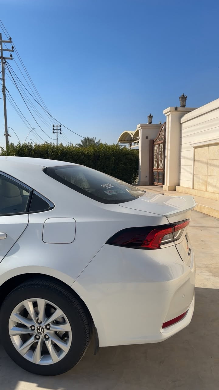 كورلا 2024 ساز خليجي⭕️
كفاله 🛑
حجم المحرك 1800 
نوع الوقود بانزين 
دخول ذكي بصمة تشغيل بصمة 
فتحة سقف سلايت  
شاشة ديجيتل  
تبريد قطعتين 
ويل كب حجم الاطارات 16 
حساسات امامي خلفي 
لايتات عدسة 
سبايدر خلفي sas
بك لايتات لد 
كشاف لايت لد 
مرآة قابلة للطي 
اشارة بالمرآة 
وضعيات قيادة 
مرآة داخلية عاكسة 
شاحن واير ليس ⭕️
السيارة رقم اربيل تحويل مباشر
مكان السياره -  الانبار 
للاستفسار ☎️
***********
