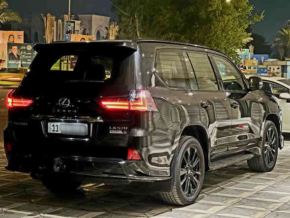 للبيع او مراوس 
لكزز  2020  كورو جديده 
مواصفات الكورو تجي اعلى مواصفات بالكزز 
السيارة ماشية 61 الف كيلو السيارة جديدة وجاهزه 
داخل جلد احمر رادارات فتحة ماوس شاشات 
خمس كامرات جكات كشنات تدفئة تبريد وخزن ميموري هواي مواصفات بالكورو كفاله عامه
باستثناء بارد كولش قليل والباقي كفاله
رقم بغداد ومكانها بغداد السعر 86000 دولار 
( 8 شدات و 60 ورقه )
للإستفسار ***********
