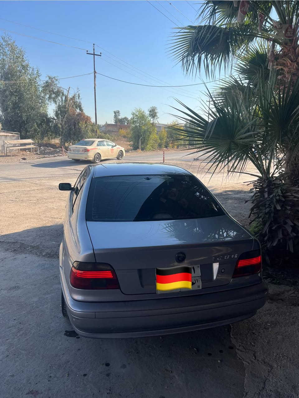 BMW 530i 2001
یەک دەرکی سبوخە و شانی بەس کلێر کراوە بەشەرتی مەحجون سەیارەکە هەموو گیانی بەشەرتە کارەبای بەشەرت گێرو مەکینە بەشەرت 

کوشن جڵدە

گێر تۆماتیکە

سەیارەکە سبوخ ئەستورە

سەیارەکە زۆر پاک ماوەتەوە

98 کەمێک مەجال


**إذا كنت صاحب هذا الإعلان وتريد حذفه لأي سبب، رجاءا أرسل رسالة إلى الدعم الفني**