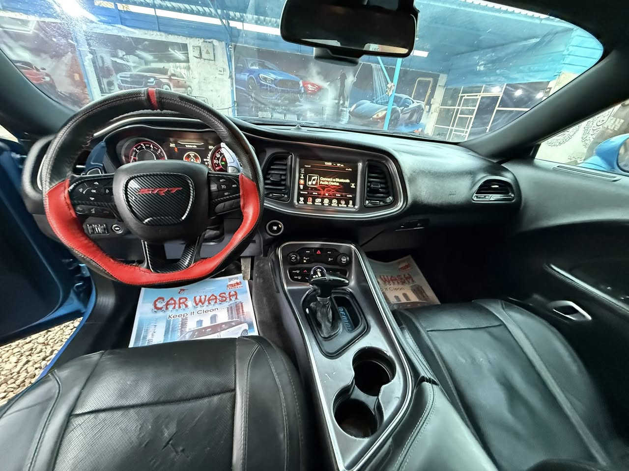 جالنجر موديل 2016 R/T فول مواصفات
رقم بغداد ب اسمي
 
١- فتحة 
٢- كشنات جلد + كراسي كهرباء 
٣- شاشة كبيرة 
٤- رادار 
٥- كشنات تفدئة + تبريد 
٦- حساس خلفي 
٧- تبريد قطعتين 
ويل 20 مع تخم تاير جديد
‏شفتات ستيرن
كير ومكينه وحداديه وتبريد مشروطات
باقي مواصفات الفول  
حادثه صفحة الصدر والقماره صبغ ايضا واكع عليه شي بالحادث مكفوله من الكلبه صور الحادثه مرفقه
السعر :- 137$
مكاني الديوانيه 
تفاصيل اكثر ***********
