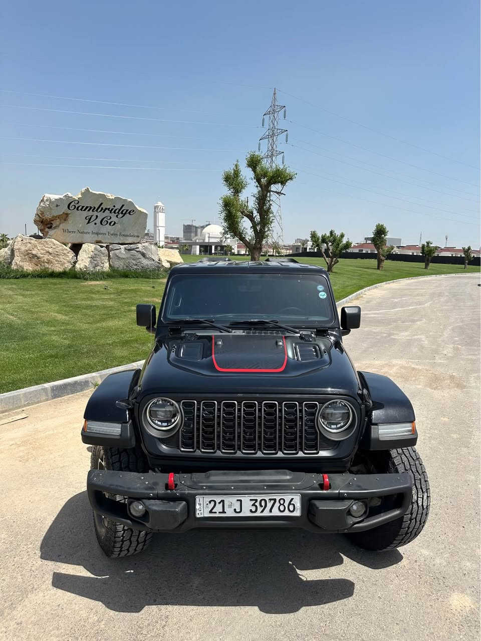 جیب ڕۆبێکۆن ٢٠٢٠ V4turbo ٦٠ میل ڕۆیشتوە 
یەک بست بۆیاخ 
ساحر ٢٩٠ مەجال
0751 804 3635 أربيل, العراق
