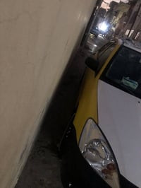 لانسر شركه العامه للبيع موديل 2010 تكسي بيها الهلايل  معمره وطخه بسيطه...