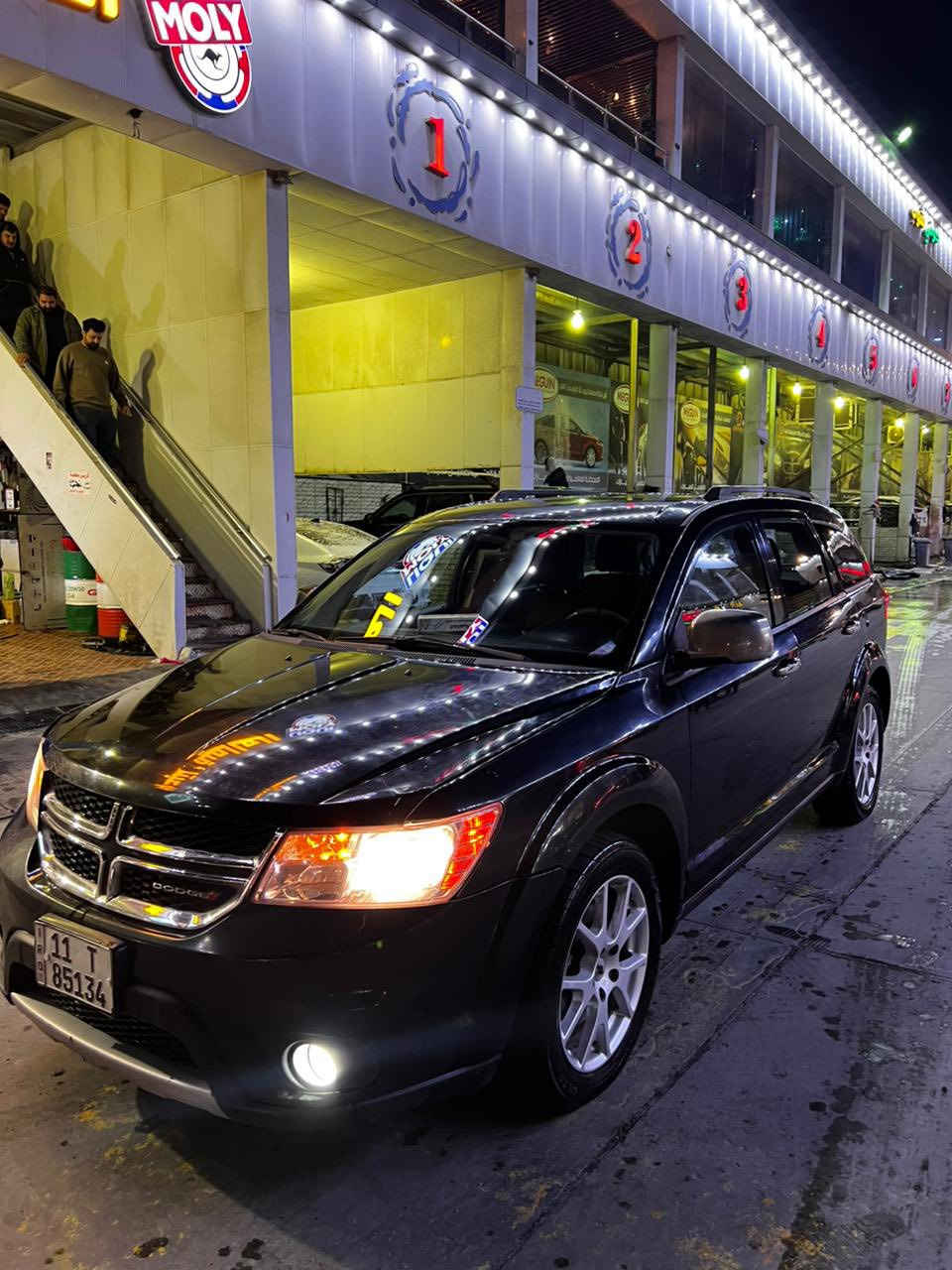 السلام عليكم 
دوج جورني للبيع 

سبعة راكب ثلاث قطع تبريد

سته سلندر 3600 حجم المحرك 

اللون اسود 
الموديل 2017

رقم بغداد انكليزي تحويل ثاني يوم 

صور الحادث مرفقة بالمنشور 

السياره جاهزة 

***********

السعر 128
