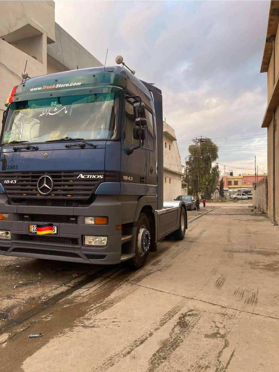 اكتروز مرسيدس 2002
سياره فول موصفات 
مكفوله كفاله عامه
مكفوله من شاصي من صبغ 
سياره خيره من الله 
مكلف بل نشر رقم صاحب السياره
*********** بي وتساب
