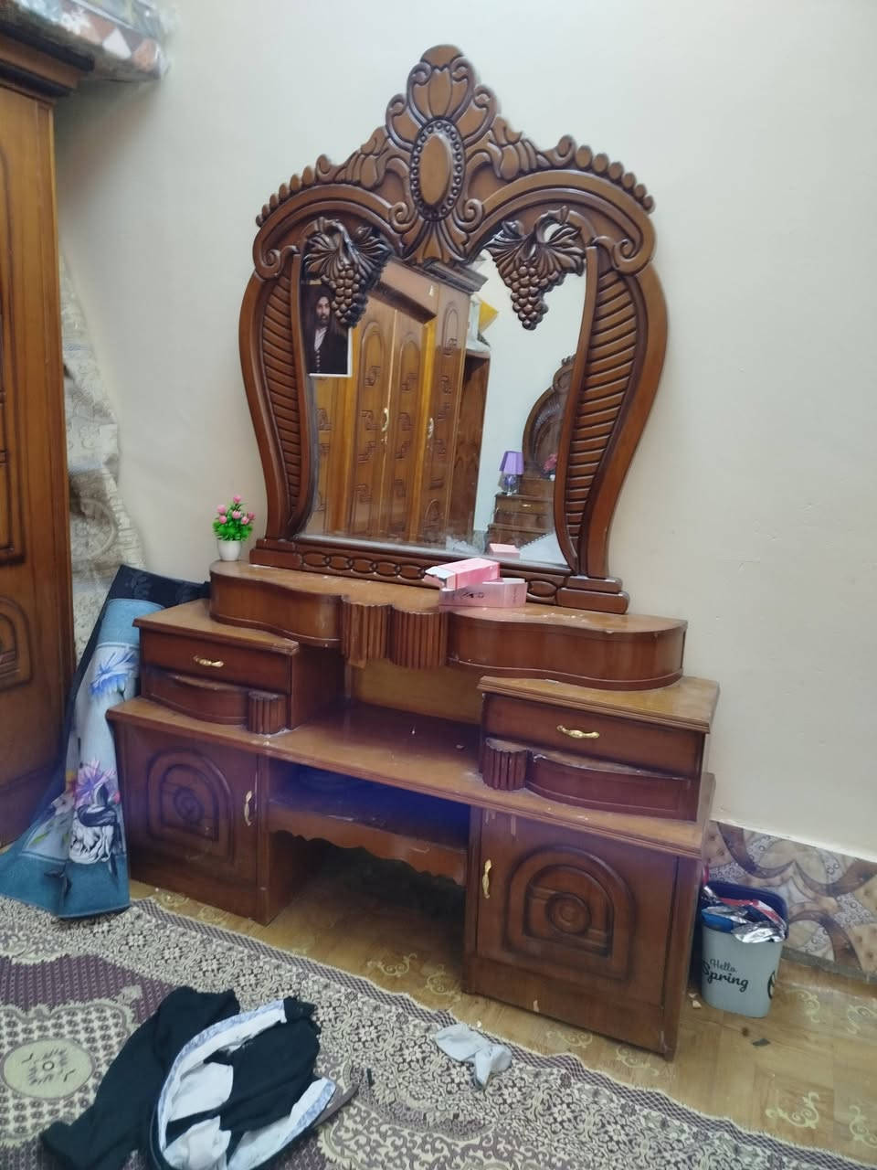 غرفه صاج للبيع السعر 700وبيها مجال 
الرقم ***********
