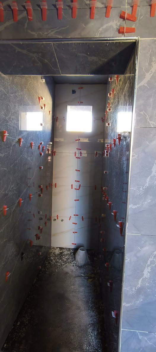 اللهم صلى على محمد وال محمد 
 خلفة سيراميك. جدار. أرضية. بايات. درج. ديكورات✅
. شلالات. مغسله سيراميك. الواح. تصفير ارضيه مسابح. عتب 🆕✅
شغل يرضي الله ✅
جزء من عملي داخل الكوت فقط✅

 ***********  +واتساب📳
أحمد جبار
