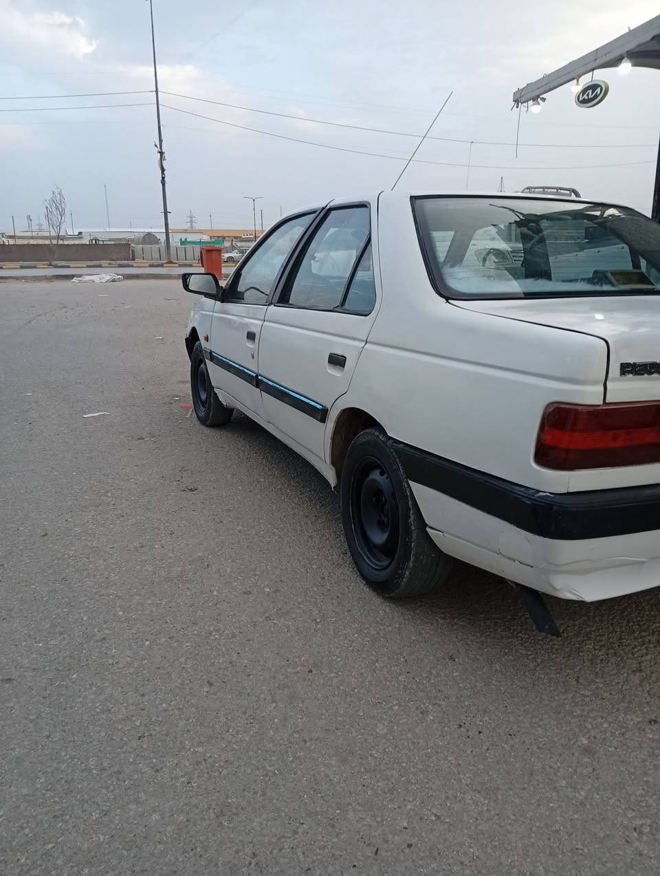 بيجو 405 موديل 2010 رقم نجف سنويه منتهيه 4سنوات مالكه نجف وتحويل مباشر كير ومحرك جدد بمعنئ الكلمه حداديه جديده مكفوله من الضربه بيه تبديل بس جاملغ امامي شواصي وتكم سليمات تخم تاير جديد باتري جديد عنبار وبريشر بريك جديد سياره مال جناي الله شاهد نكره سلف السعر 24ورقه وبيه مجال اتصال فقط ***********
