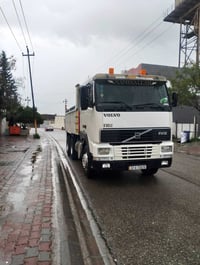 للبيع فالفو  2001.  FH12 حجم 380 انجكتر بلاد شاصي طويل مجموعة شفت مودي...