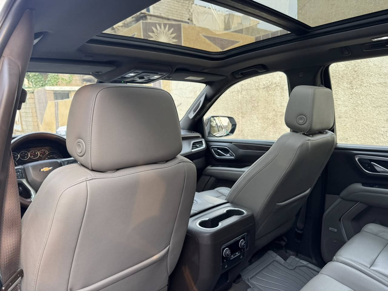 السلام عليكم تاهو21 خليجي مكفوله من صبغ والبارد بيهه3رصعات صغار فتحه جلد 4كامرات رادات مواصفات معروف مالTL تخم تاير دسكات جديدة
ماشيه 77ميل 
السعر$439 بيهه شوية مجال نقد فقط بدون مراوس
عنوان بعقوبة سيارة ترايهه حلو***********
